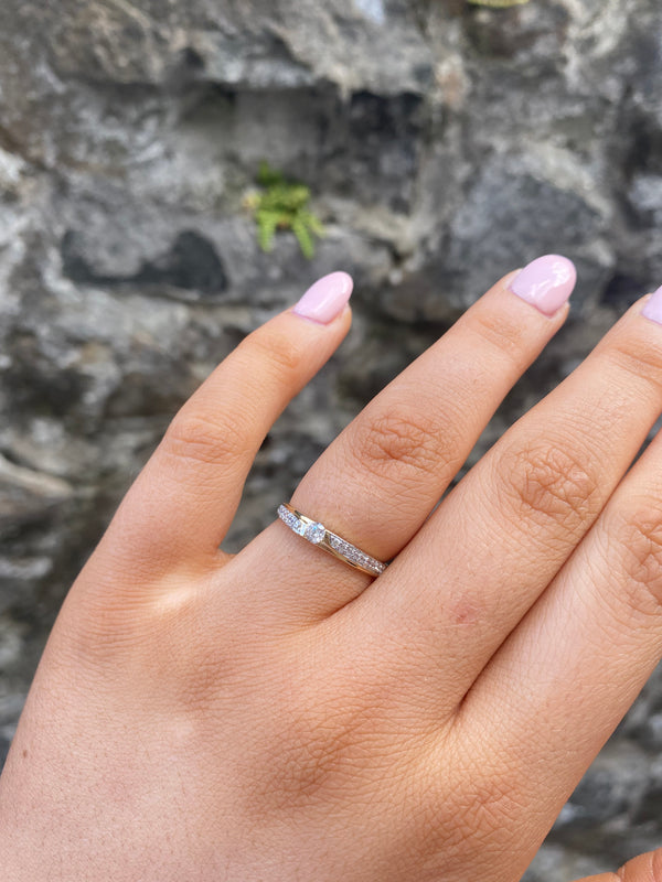 Dress Ring - 9ct Yellow Gold