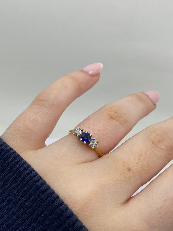 Sapphire & Diamond 3 Stone Ring - 18ct Gold