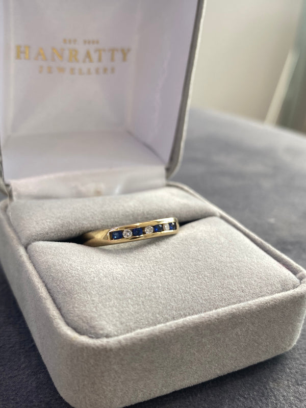 Sapphire & Diamond Ring - 9ct Yellow Gold