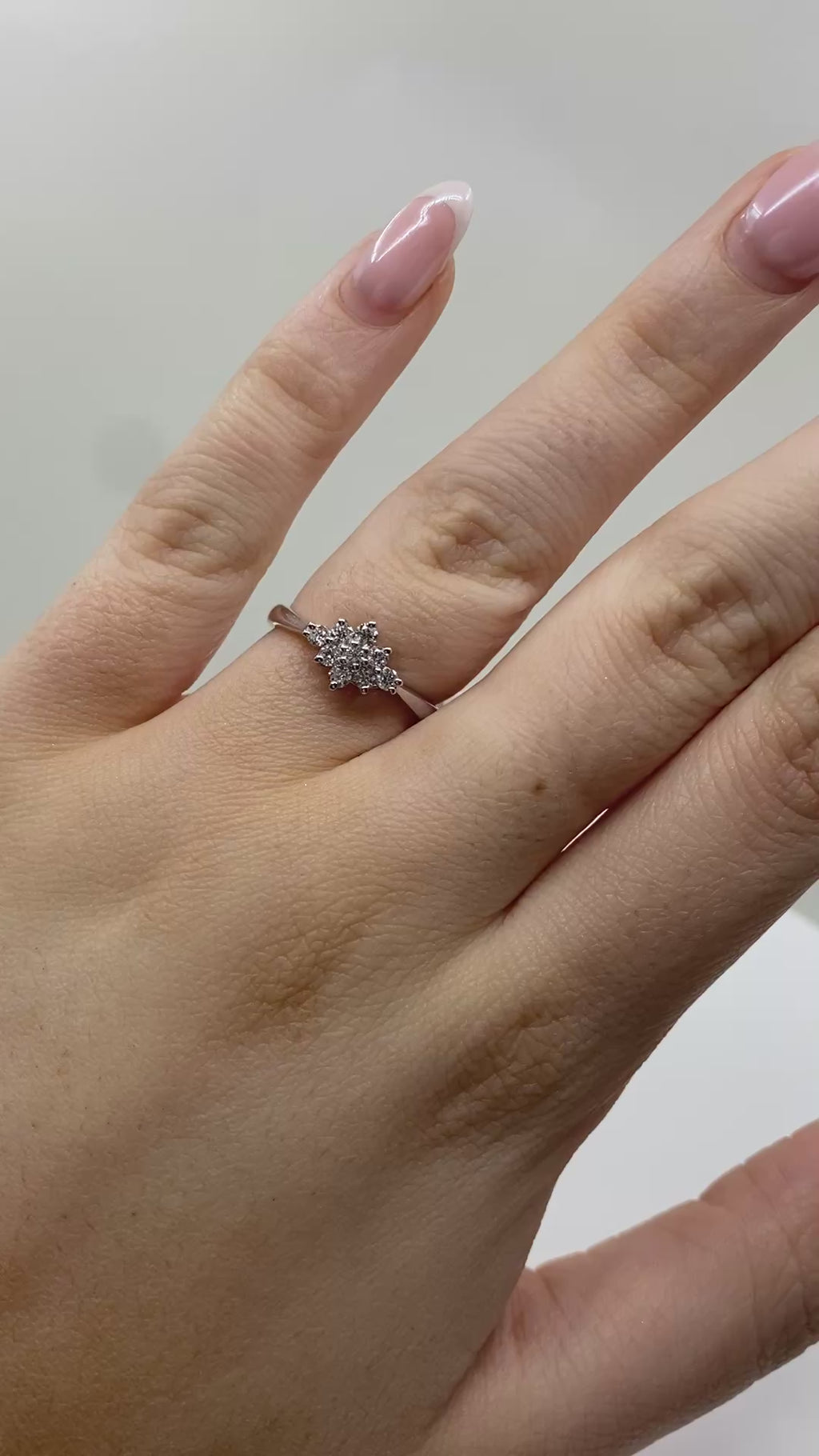 Diamond Cluster Ring - 18ct Gold